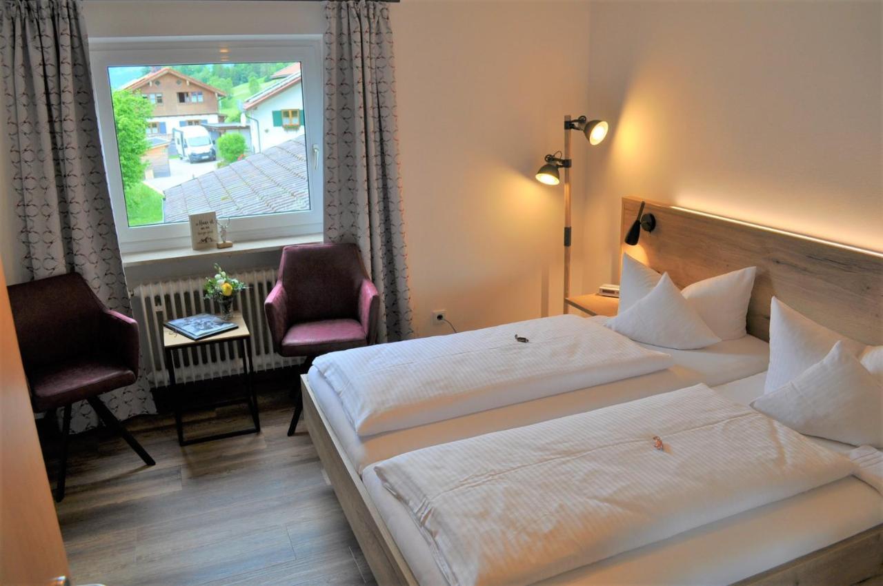 Hotel Garni Malerwinkl Бад Хинделанг Екстериор снимка